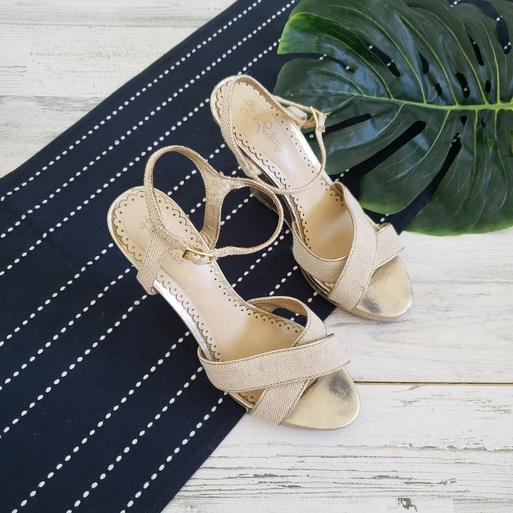 Lilly Pulitzer| Wedge Sandal Gold Textured Size 8.5